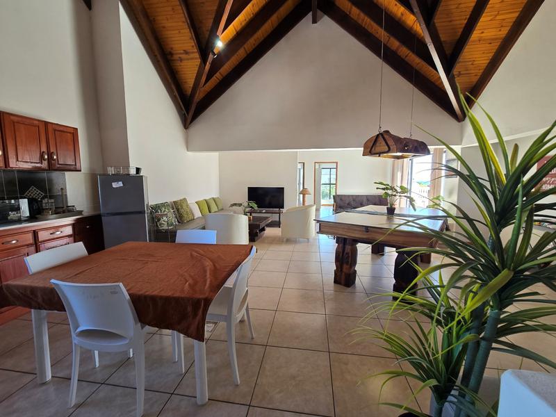 5 Bedroom Property for Sale in Golden Mile Western Cape